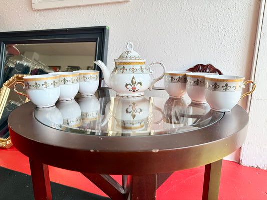 Vintage Italian Fleur De Lis Design Fine Porcelain Teapot & Cup Set