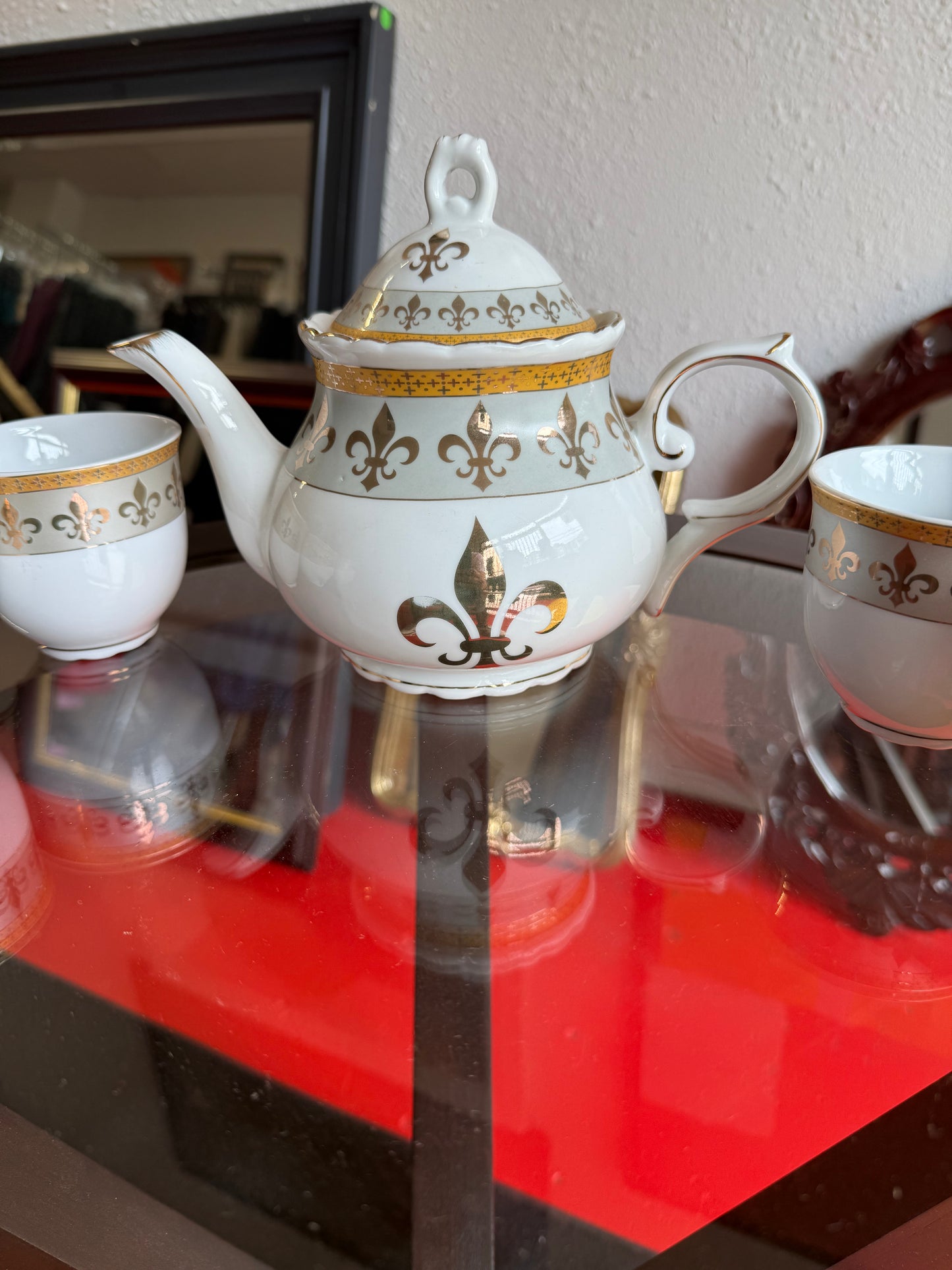 Vintage Italian Fleur De Lis Design Fine Porcelain Teapot & Cup Set